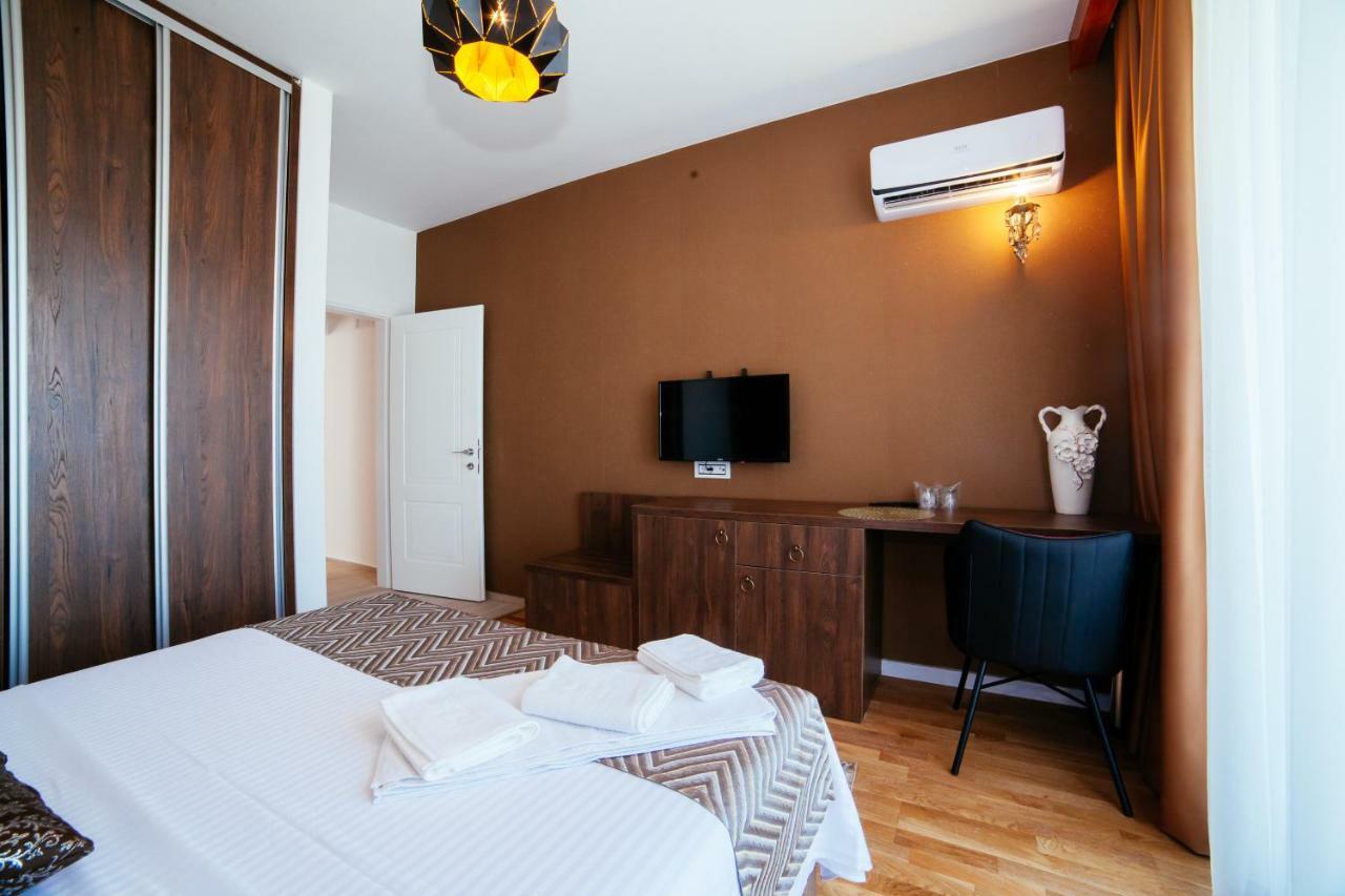 Hotel Platinum Ulcinj Exterior foto