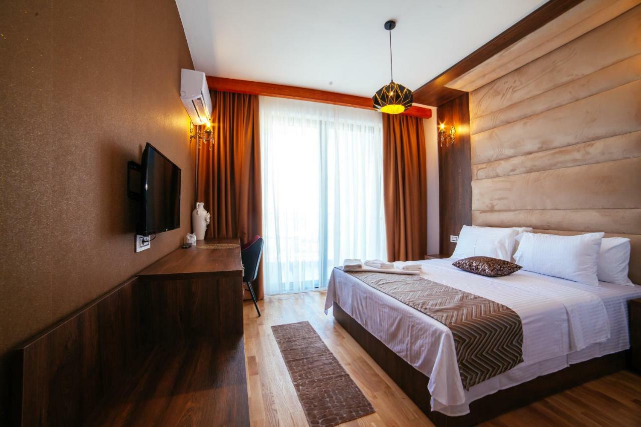 Hotel Platinum Ulcinj Exterior foto